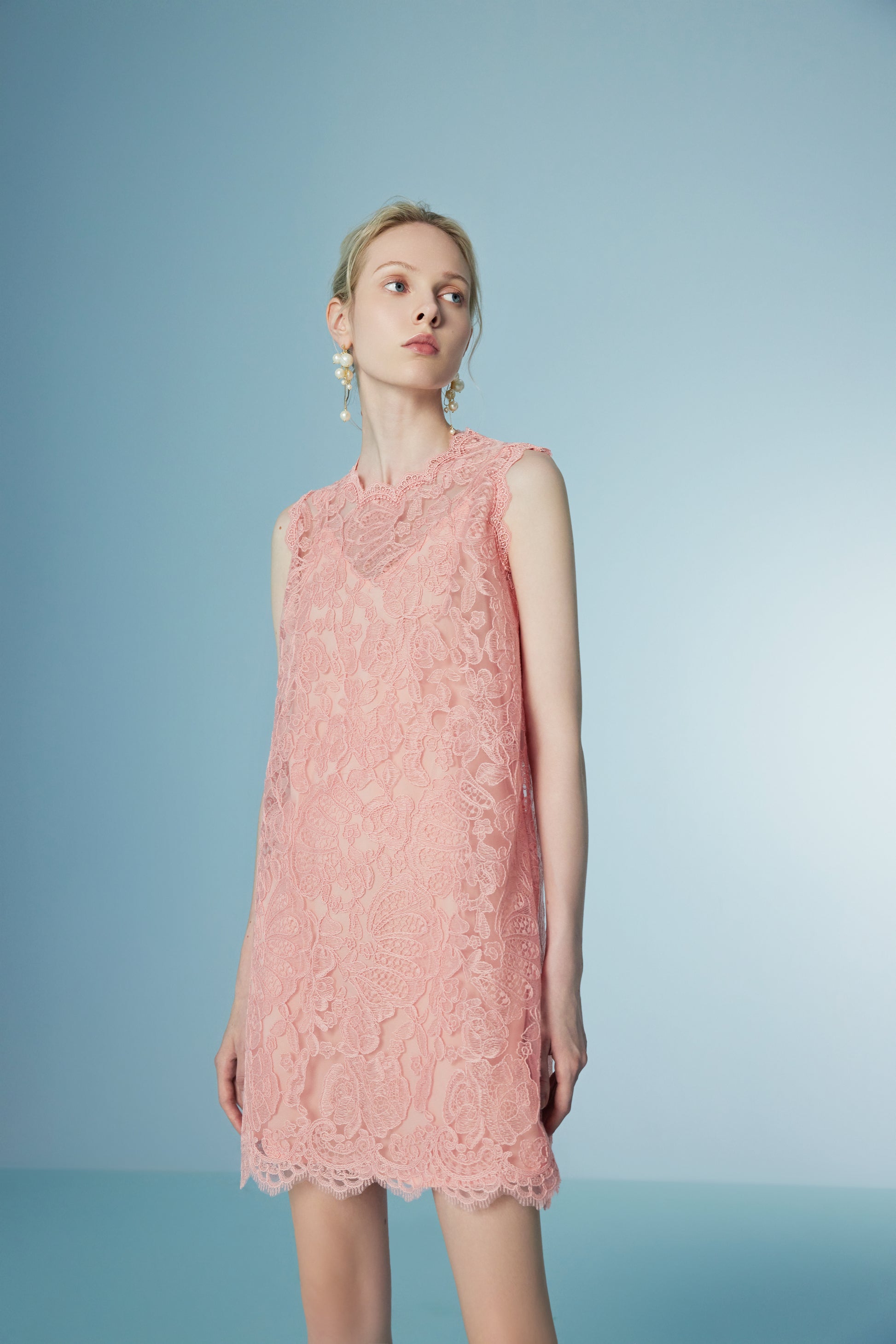 Sleeveless Lace Floral Short Dress