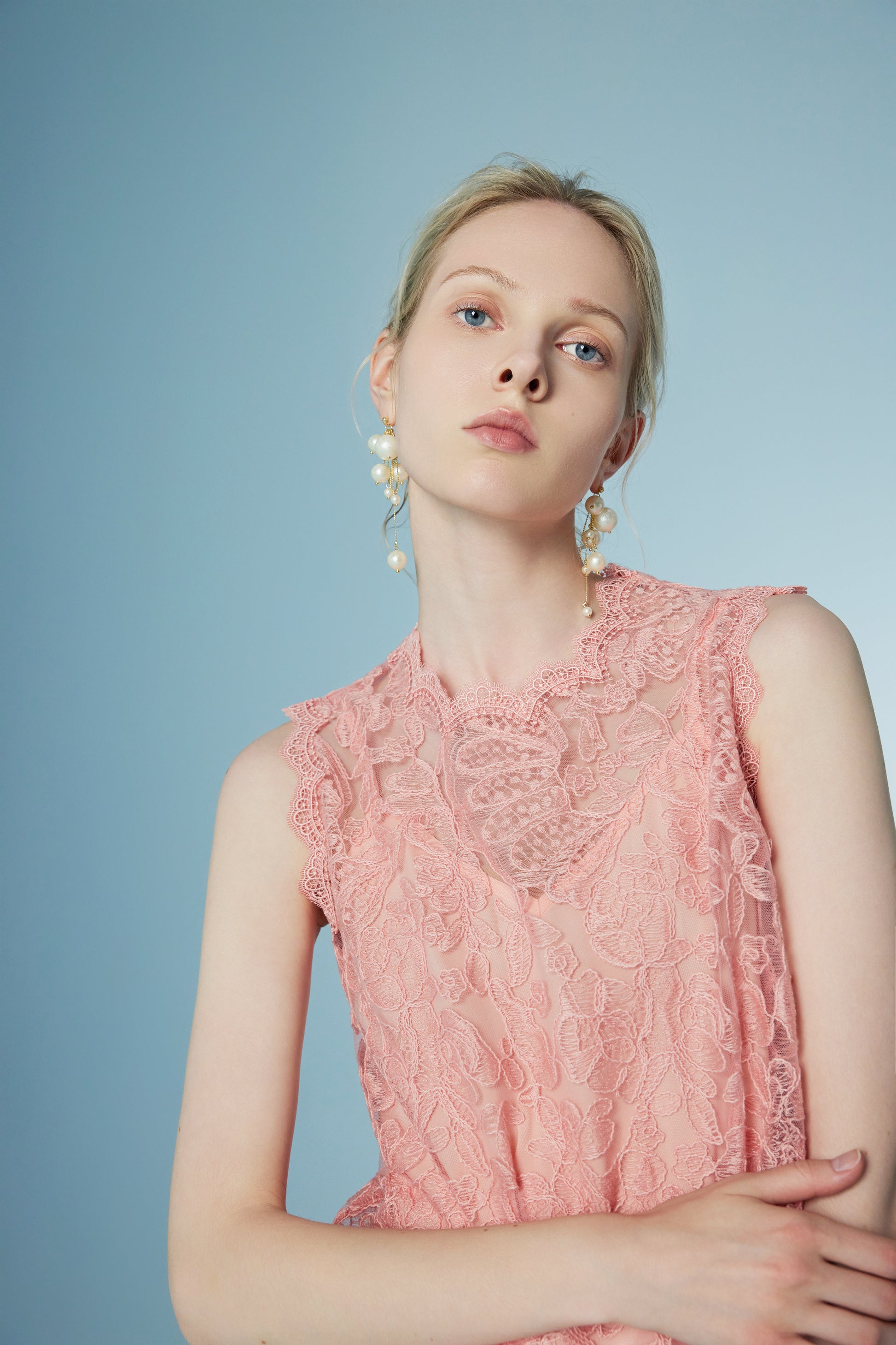 Sleeveless Lace Floral Short Dress