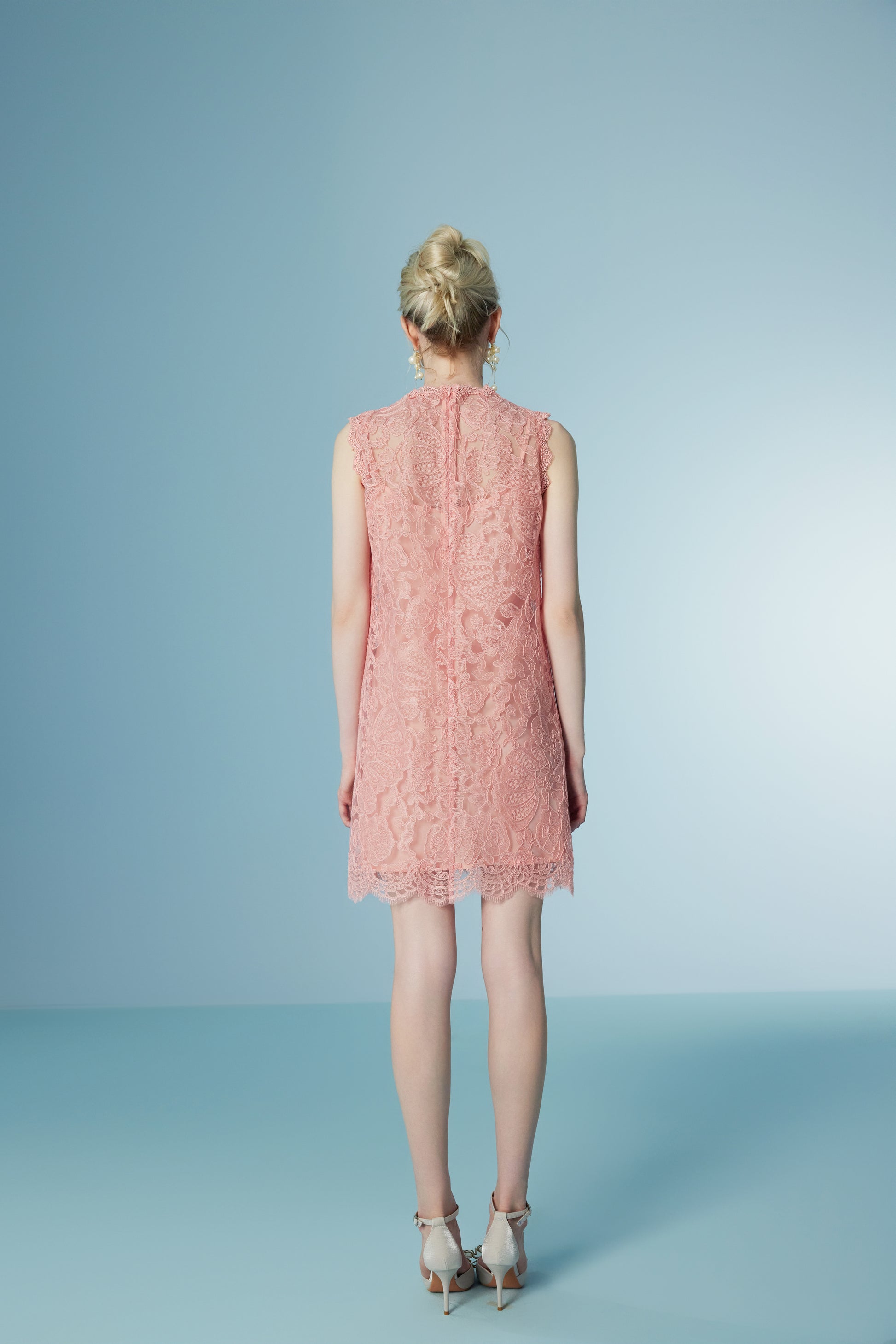 Sleeveless Lace Floral Short Dress