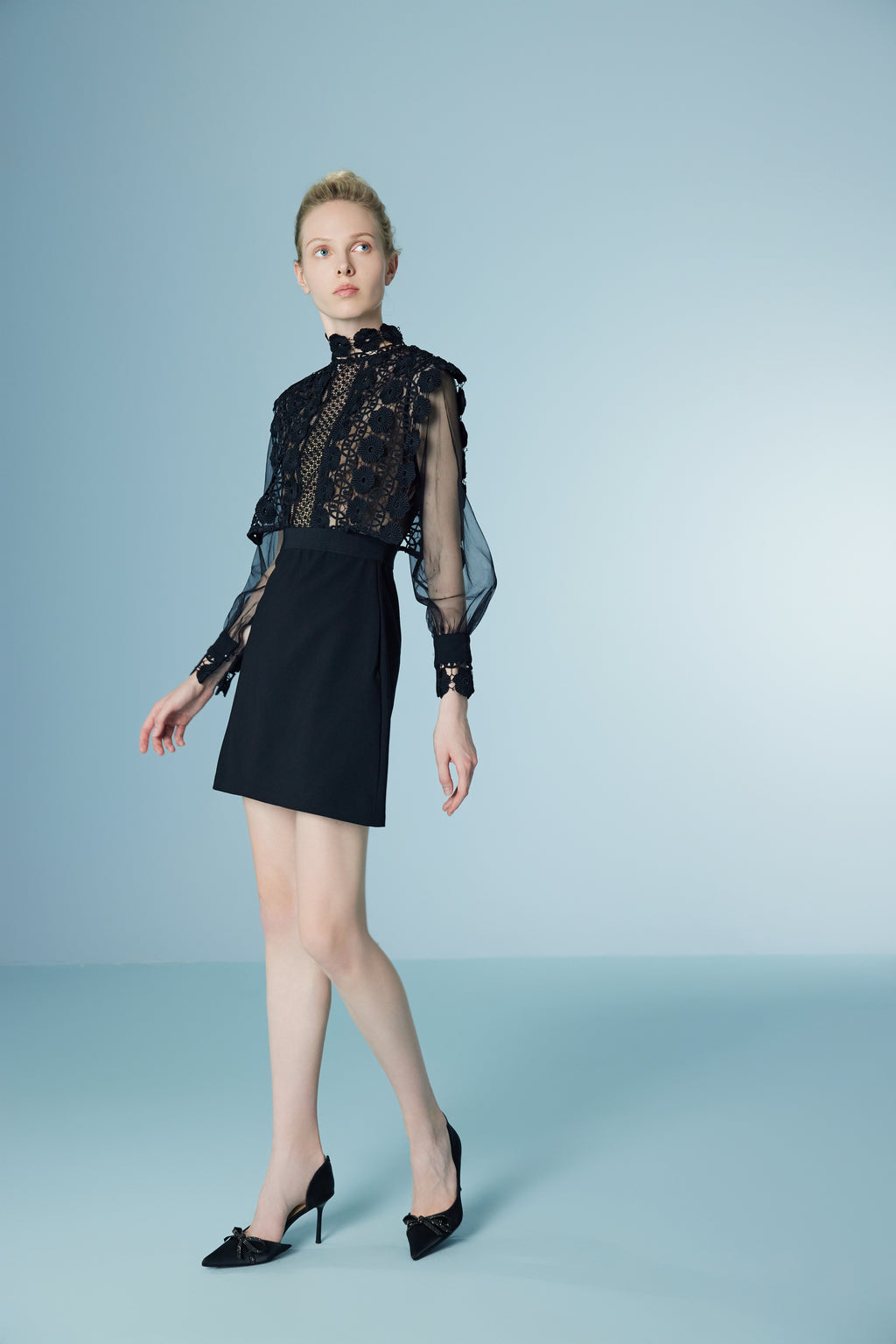 Long Sleeve Short Black Lace Dresses